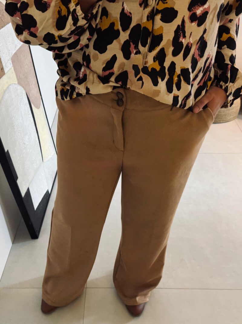 Pantalon Claudette Almond - Red Button – Image 2